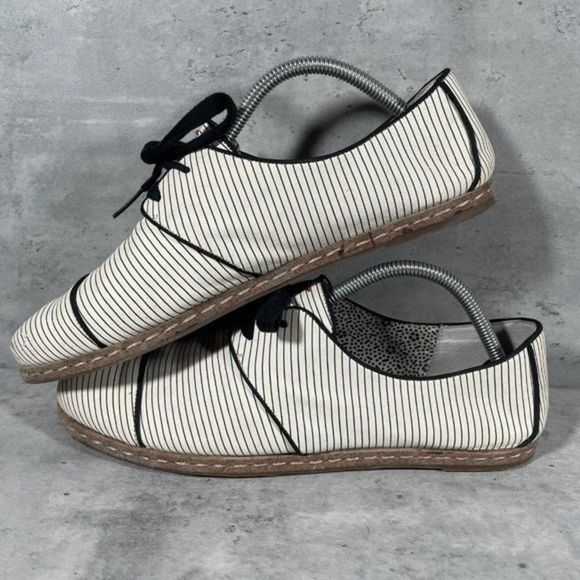 ED By Ellen Degeneres Womens Noram Striped White Black Oxford Shoes Sz US 11M - Picture 5 of 9